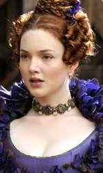 In foto Holliday Grainger (27 anni) è <b>Estella nel</b> film di Mike Newell. - 01_imm