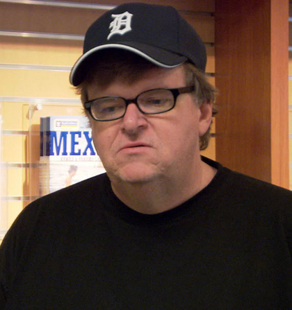 In foto Michael Moore (69 anni) Dall'articolo: Michael Moore: ridere fa bene alla salute.