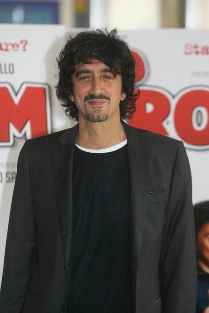 In foto Sergio Rubini (64 anni) Dall'articolo: No problem: dal teatro alla televisione.