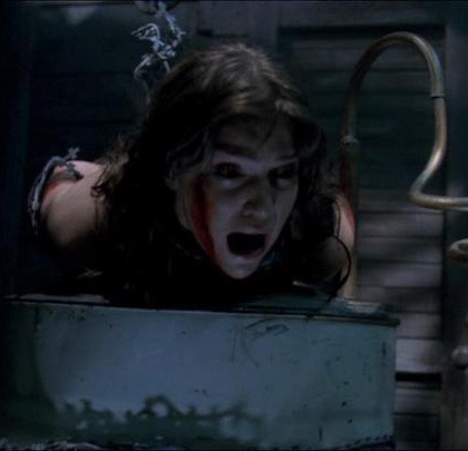 In foto Janet Montgomery (39 anni) Dall'articolo: Horror Frames: Wrong Turn 3 e l'orrore seriale.