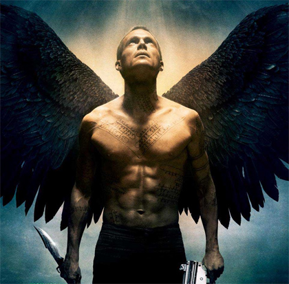 In foto Paul Bettany (53 anni) Dall'articolo: L'attore protagonista di Legion parla del suo arcangelo Michele.