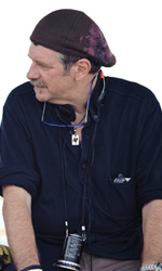 In foto Alessandro D'Alatri (70 anni) Dall'articolo: Prossimamente al cinema: primavera con il divo di Twilight e la Happy Family di Salvatores.
