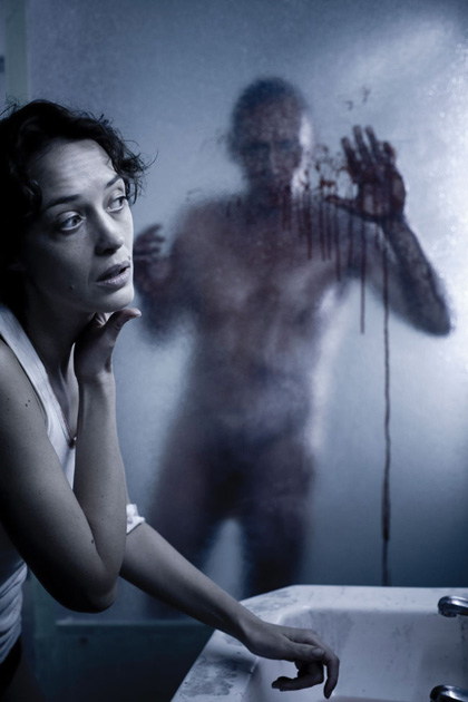 In foto Hlne De Fougerolles (51 anni) Dall'articolo: Horror Frames: Mutants, gli zombie francesi.