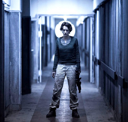 In foto Hlne De Fougerolles (52 anni) Dall'articolo: Horror Frames: Mutants, gli zombie francesi.