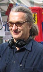 In foto Wim Wenders (80 anni) Dall'articolo: Il volo: il primo 3D italiano diretto da Wenders.