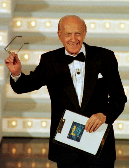 Ultimo saluto a Raimondo Vianello - MYmovies.it