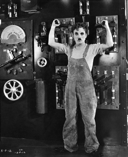 In foto Charles Chaplin Dall'articolo: Storia poconormale del cinema: il comico.