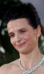 In foto Juliette Binoche (60 anni) Dall'articolo: Cannes 2010: Elio Germano miglior attore.