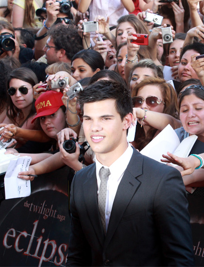 In foto Taylor Lautner (32 anni) Dall'articolo: The Twilight Saga Eclipse: Bella e Jacob a Roma.