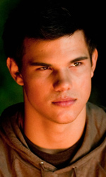 In foto Taylor Lautner (32 anni) Dall'articolo: Prossimamente al cinema: Arriva Eclipse, terzo capitolo della Twilight Saga.