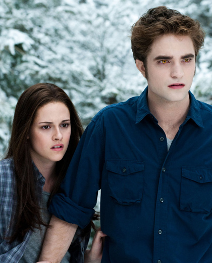 In foto Robert Pattinson (38 anni) Dall'articolo: Film nelle sale:  l'ora di Eclipse, terzo capitolo della Twilight Saga.