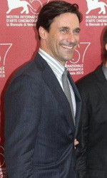 In foto Jon Hamm (53 anni) Dall'articolo: Venezia 2010:  il turno di The Town.