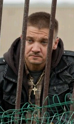 In foto Jeremy Renner (53 anni) Dall'articolo: Box Office: Mordimi sfiora i 2 milioni in Italia.