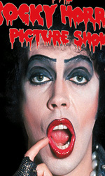 In foto Tim Curry (78 anni) Dall'articolo: The Rocky Horror Picture Show: pronto il Blu-Ray.