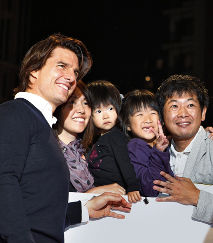 In foto Tom Cruise (62 anni) Dall'articolo: Innocenti bugie: premiere a Tokyo.