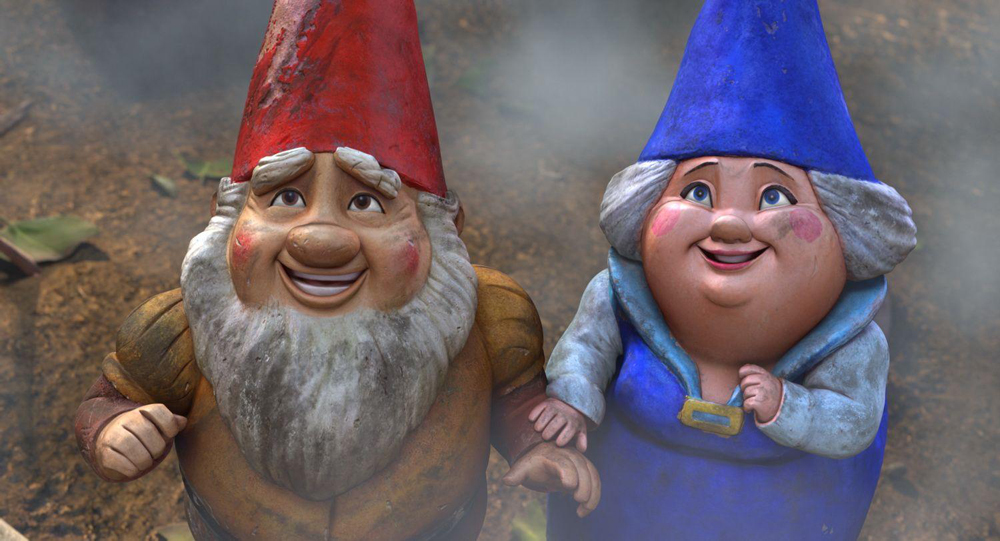 Una scena del film Gnomeo & Giulietta di Kelly Asbury. -  Dall'articolo: Una canzone d'amore per Gnomeo e Giulietta.