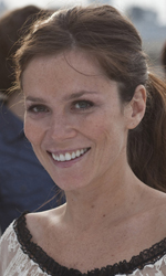 In foto Anna Friel (48 anni) Dall'articolo: Bradley Cooper: il mio sballo? Le mozzarelle.