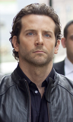 In foto Bradley Cooper (49 anni) Dall'articolo: Bradley Cooper: il mio sballo? Le mozzarelle.