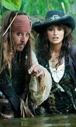 In foto Johnny Depp e Penelope Cruz, i protagonisti di Pirati dei Caraibi - Oltre i confini del mare di Rob Marshall. -  Dall'articolo: Film nelle sale: da Cannes all'Italia.