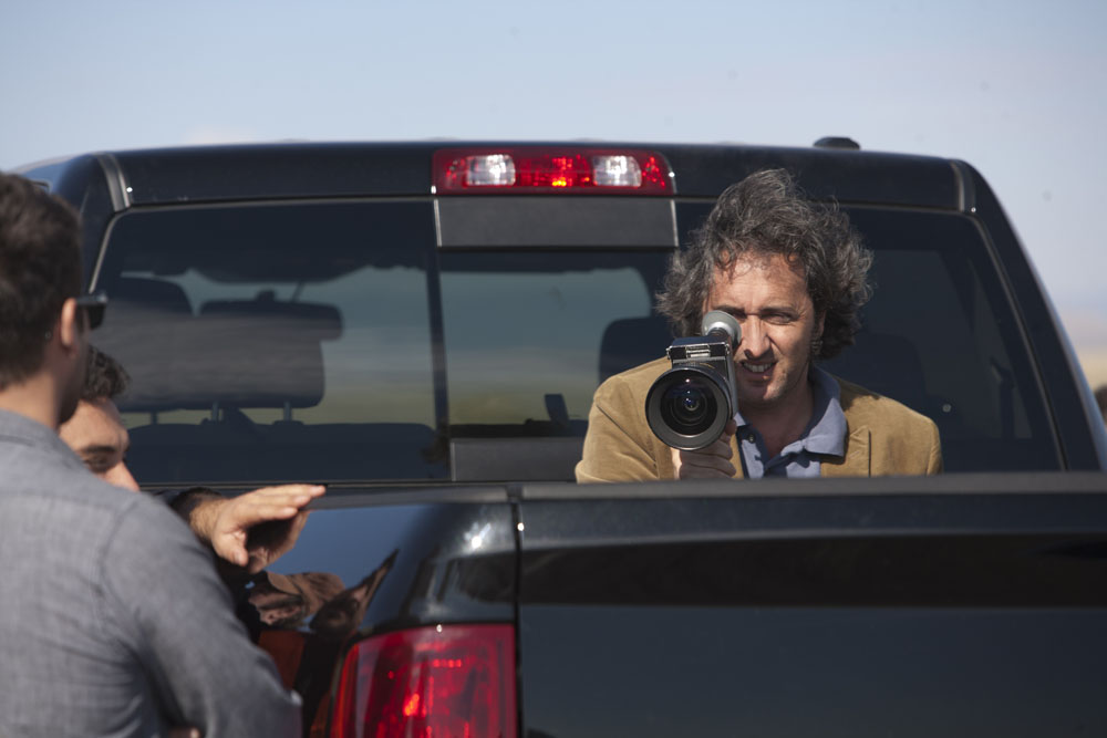 Una foto di scena del film This Must Be the Place. -  Dall'articolo: A Cannes il Road'n'roll di Sorrentino.