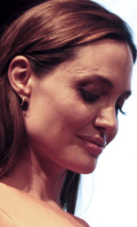 In foto Angelina Jolie (49 anni) Dall'articolo: Angelina Jolie regista premiata al Festival di Sarajevo.