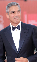 In foto George Clooney (63 anni) Dall'articolo: La Mostra cala i primi assi. Americani.