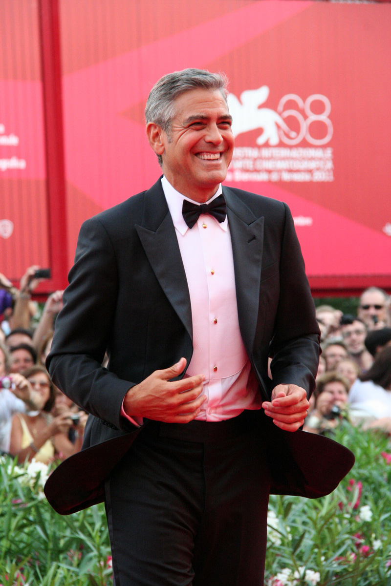 In foto George Clooney (63 anni) Dall'articolo: La Mostra cala i primi assi. Americani.