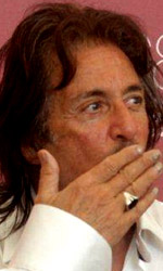 In foto Al Pacino (84 anni) Dall'articolo: Al Pacino, il mito in mostra.