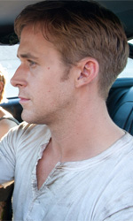 In foto Ryan Gosling (44 anni) Dall'articolo: Film nelle sale: eros, auto e psicoanalisi.