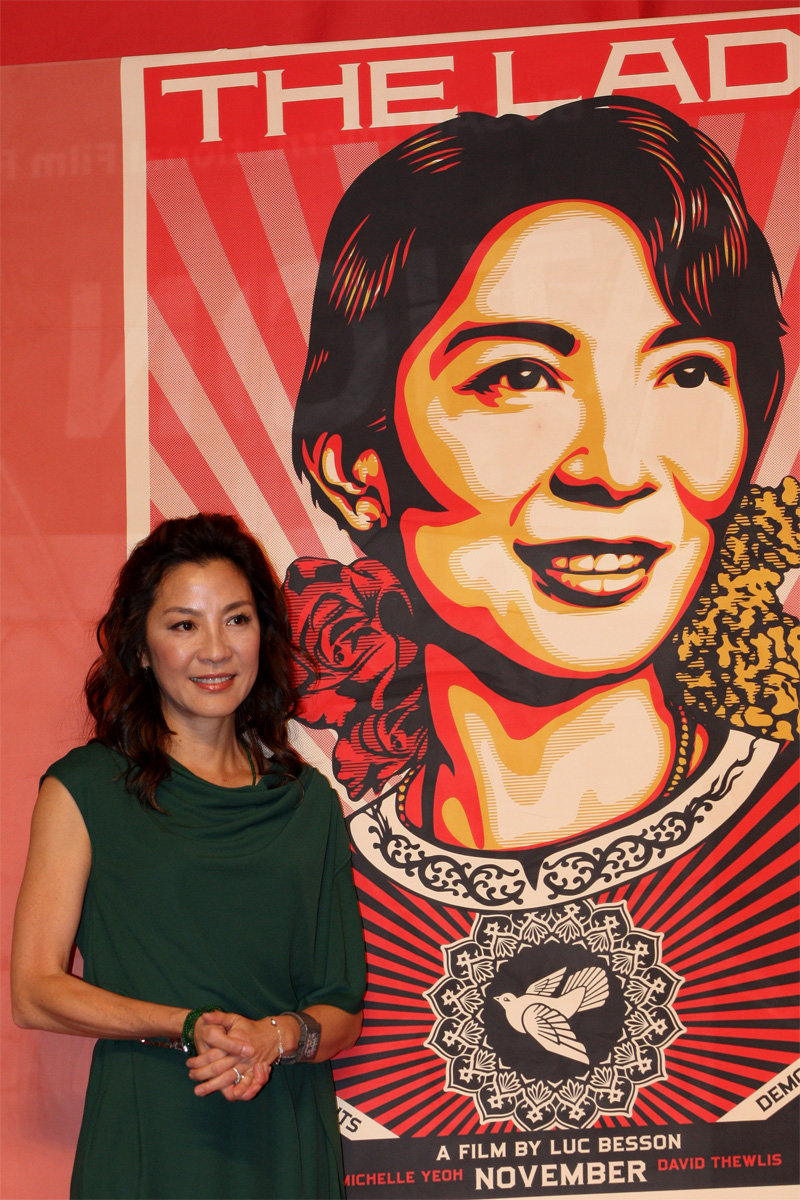 In foto Michelle Yeoh (62 anni) Dall'articolo: The Lady, il coraggio di una donna che ama la libert.