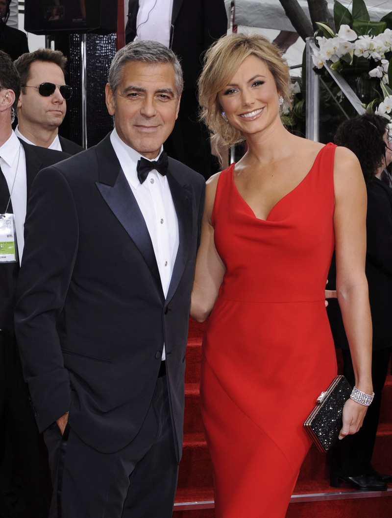 In foto George Clooney (63 anni) Dall'articolo: Golden Globes, trionfano Paradiso amaro e The Artist.