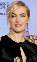 In foto Kate Winslet (49 anni) Dall'articolo: Golden Globes, trionfano Paradiso amaro e The Artist.