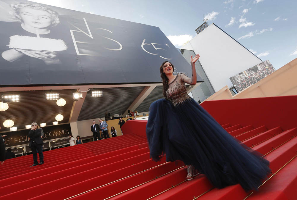 In foto Isabelle Adriani (44 anni) Dall'articolo: Cannes 65, Bertolucci on the road.
