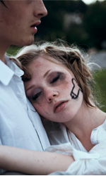 In foto una scena di Det Kommer Aldrig Att Ga Over, vincitore del premio Miglior corto in assoluto a Maremetraggio. -  Dall'articolo: Festival di Maremetraggio 2012, i vincitori.