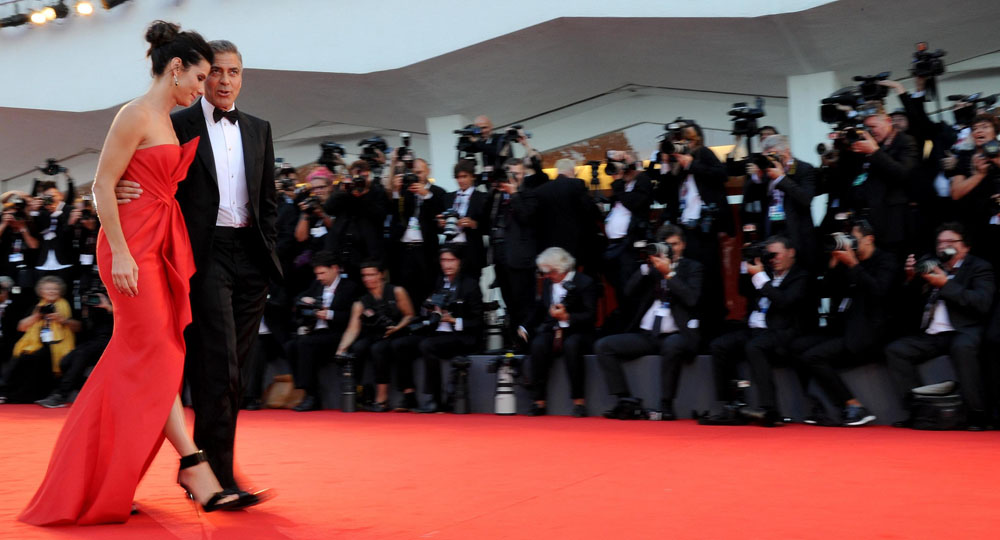 In foto George Clooney (63 anni) Dall'articolo: Venezia 70, il giorno di Tracks ed Emma Dante.