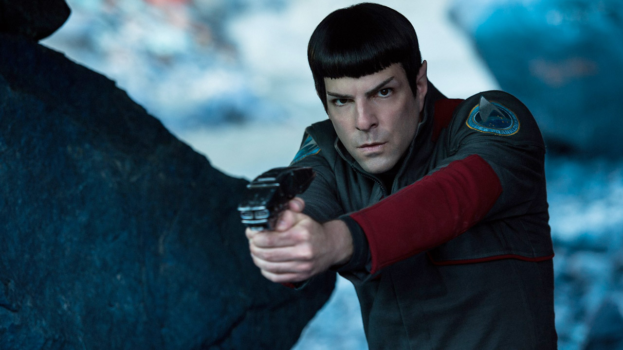 In foto Zachary Quinto (47 anni) Dall'articolo: Dall'Italia agli USA, Star Trek Beyond  primo al box office.