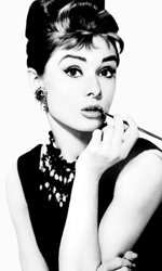 In foto Audrey Hepburn (95 anni) Dall'articolo: Colazione da Tiffany stasera su La5.