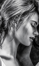 In foto Lily James (35 anni) Dall'articolo: Kenneth Branagh Theatre Company - Romeo e Giulietta, il trailer.