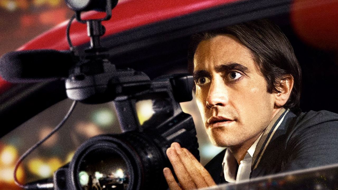 In foto Jake Gyllenhaal (44 anni) Dall'articolo: Lo sciacallo - The Nightcrawler stasera su Rai Movie.