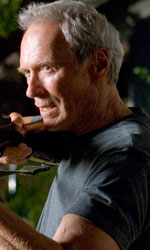 In foto Clint Eastwood (94 anni) Dall'articolo: Gran Torino stasera su Iris.