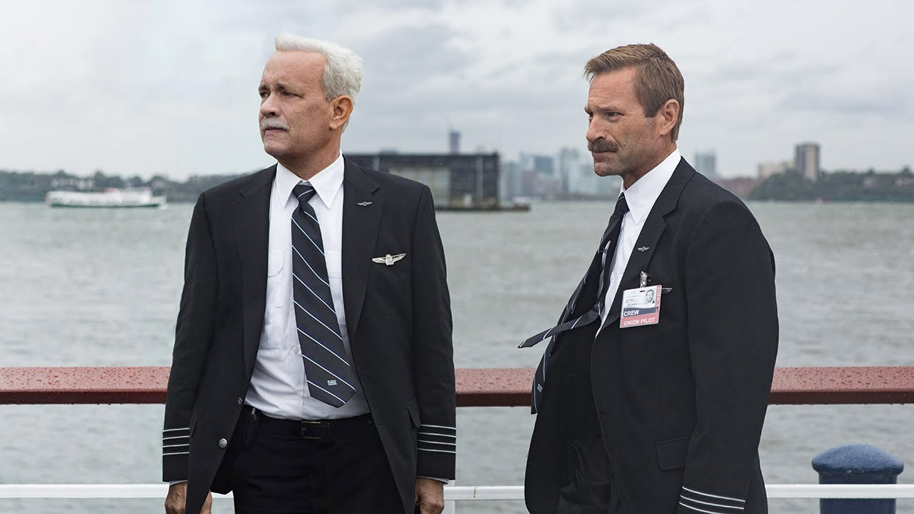 In foto Aaron Eckhart (56 anni) Dall'articolo: Sully ancora in testa al box office tallonato da Animali Fantastici.