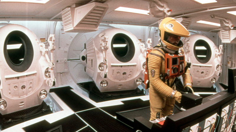In foto una scena di 2001: Odissea nello spazio. -  Dall'articolo: Arrival tra Kubrick e Fincher: il cinema che esplora l'universo.