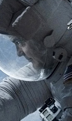 In foto George Clooney (63 anni) Dall'articolo: Gravity, il film stasera su Canale 5.