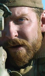 In foto Bradley Cooper (48 anni) Dall'articolo: American Sniper, il film stasera in tv su Canale 5.