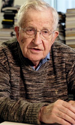In foto Noam Chomsky (96 anni) Dall'articolo: Piigs, il trailer del film sui dogmi dell'austerity.