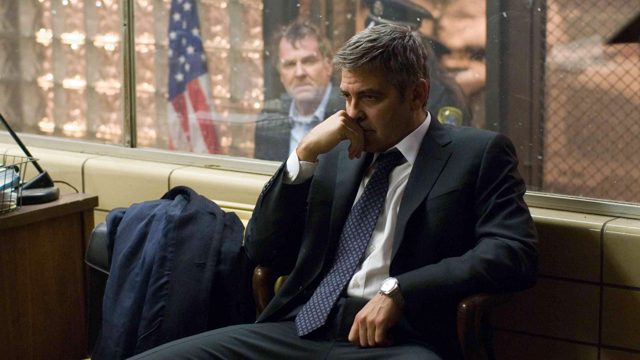 In foto George Clooney (63 anni) Dall'articolo: Michael Clayton, il film stasera in tv su Iris.
