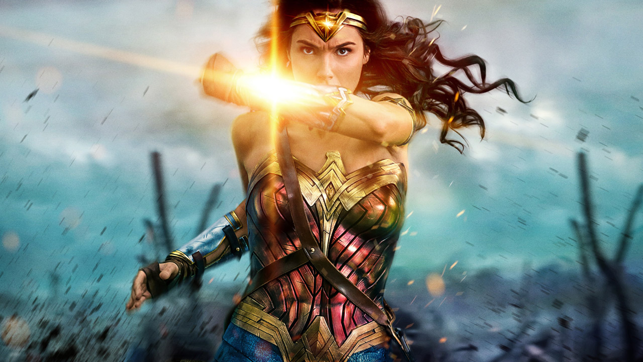In foto Gal Gadot (39 anni) Dall'articolo: Wonder Woman, il nuovo warrior trailer italiano.