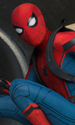 In foto Tom Holland (28 anni) Dall'articolo: Spider-man: Homecoming, un supereroe colto nel pieno delladolescenza. Dall'articolo: Spider-Man piace ma non conquista: solo 630mila euro per il debutto al box office.