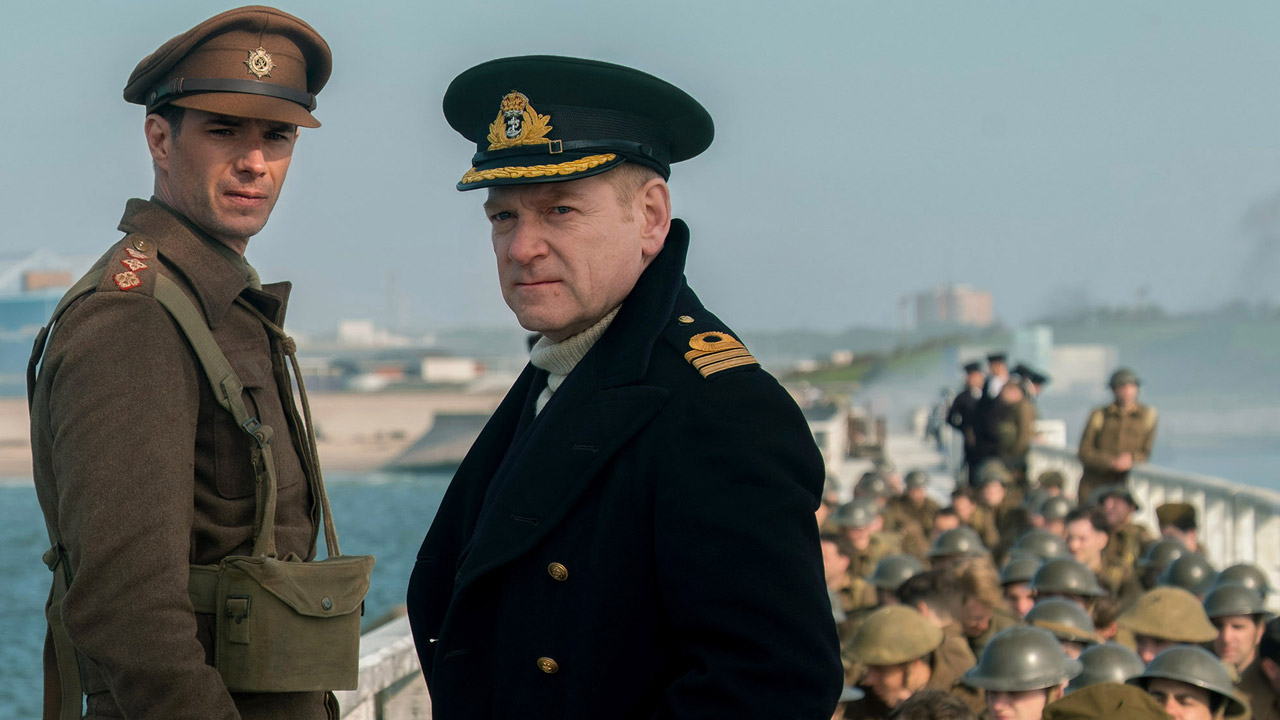 In foto Kenneth Branagh (64 anni) Dall'articolo: Al box office USA Dunkirk batte Emoji.