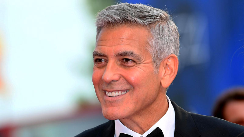 Venezia 74: George Clooney applaudito al Lido